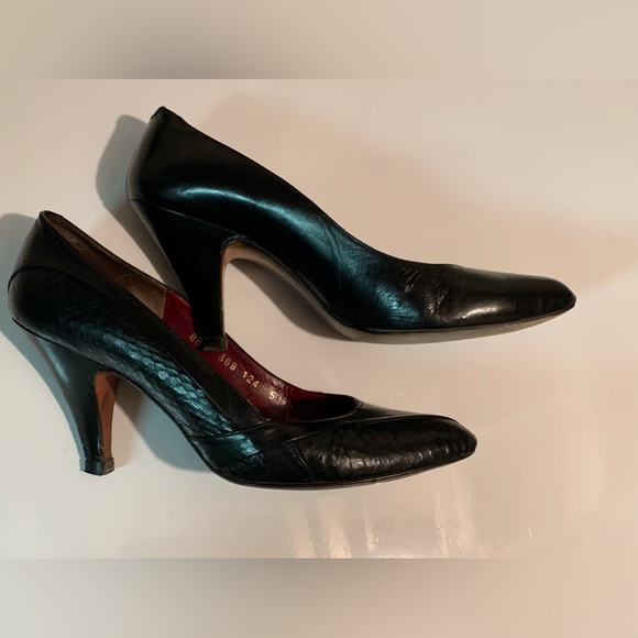 TLC Vintage leather 3” heels - Picture 4 of 13